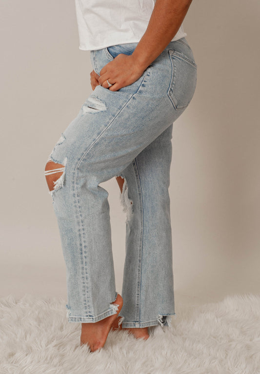 90's Distressed Straight Jeans
