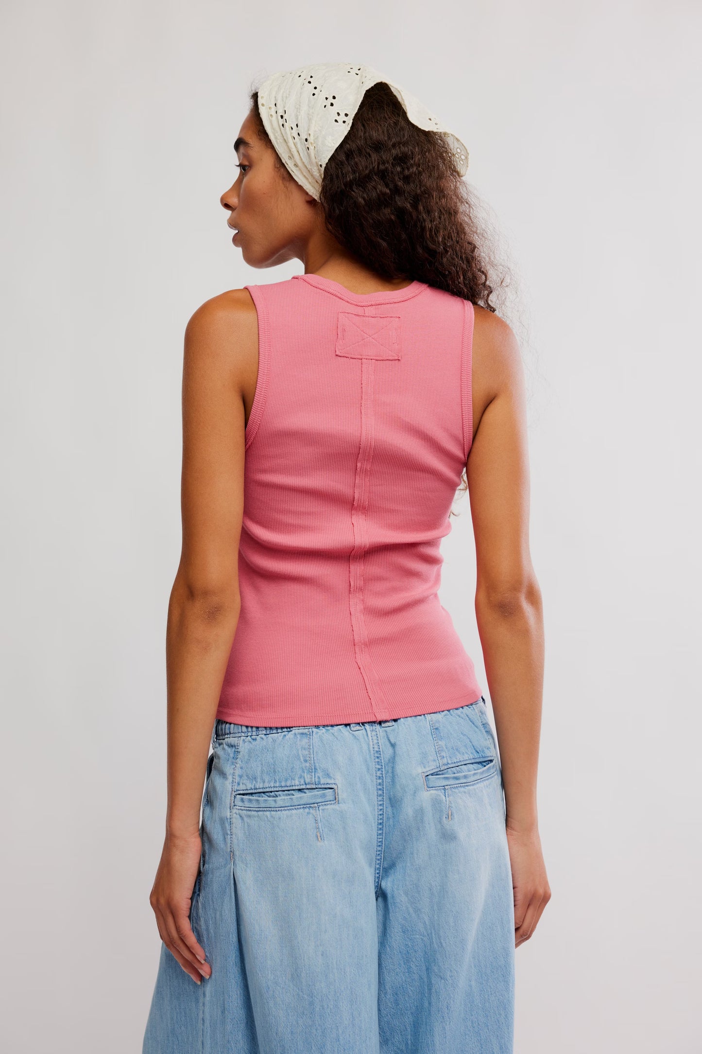 Neria Tank