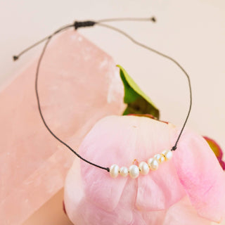 pearl and nylon bracelet
