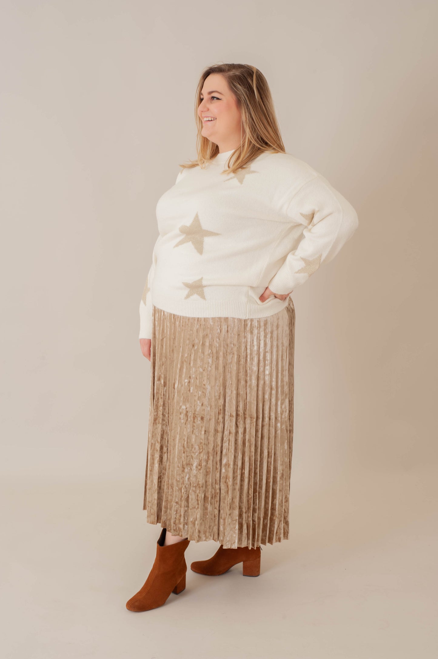 WAREHOUSE | Curvy Leigha Velvet Skirt