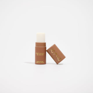 , a stick and a block, on a white background with '828' branding.