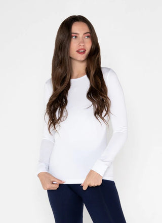 Woman wearing a white crewneck top made of bamboo